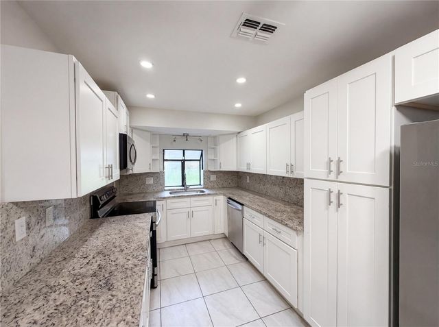 10510 SW 74TH COURT, Ocala, FL 34476