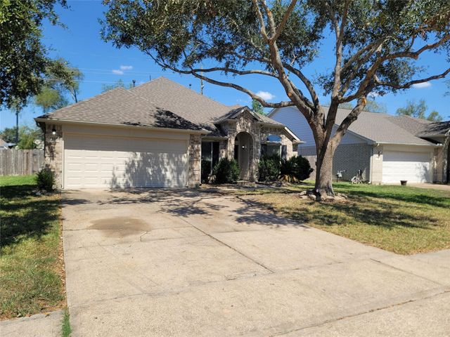1226 Collier Point Lane, Fresno, TX 77545