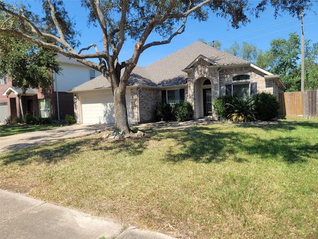1226 Collier Point Lane, Fresno, TX 77545