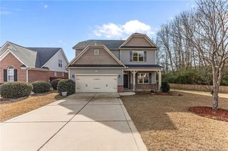 6711 Carloway Drive, Fayetteville, NC 28304