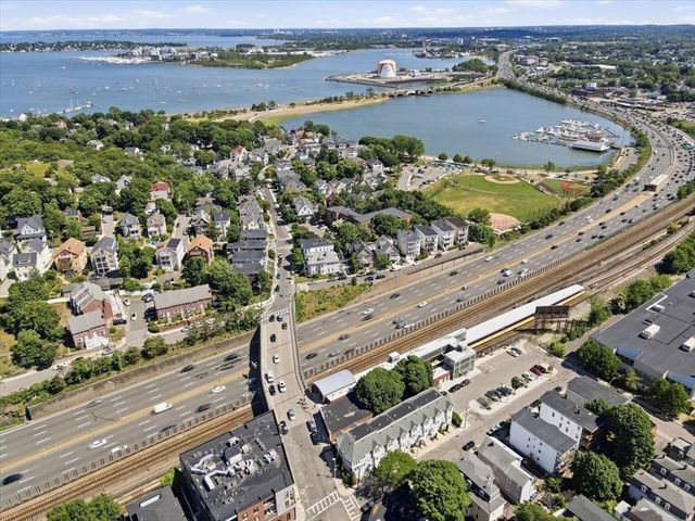 16 S Sydney 16, Boston, MA 02125