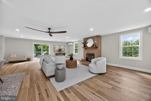 303 NORWOOD RD, Downingtown, PA 19335