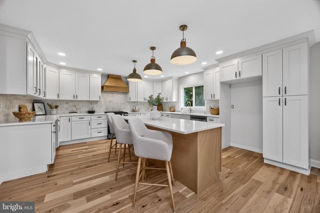 303 NORWOOD RD, Downingtown, PA 19335