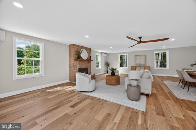 303 NORWOOD RD, Downingtown, PA 19335