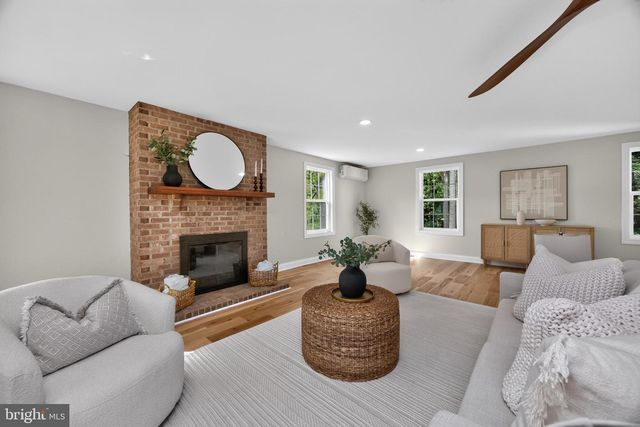 303 NORWOOD RD, Downingtown, PA 19335