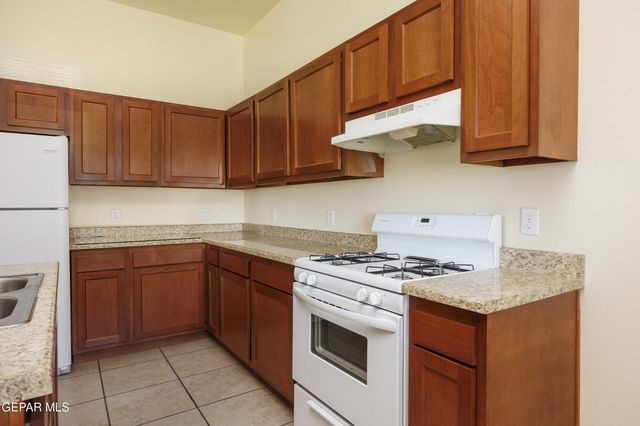 4120 OLYMPIC Avenue B, El Paso, TX 79904