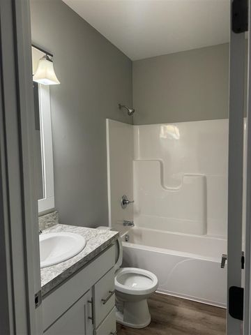 1352 6th Street, Muskegon, MI 49441