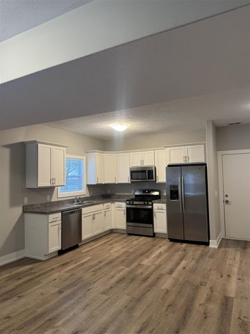 1352 6th Street, Muskegon, MI 49441