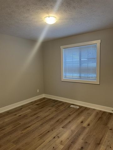 1352 6th Street, Muskegon, MI 49441