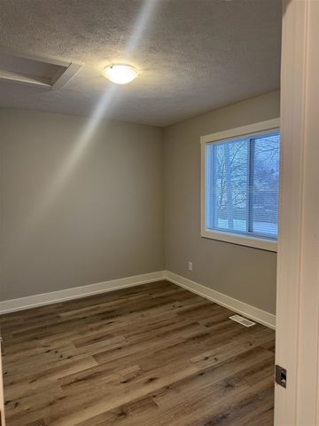 1352 6th Street, Muskegon, MI 49441