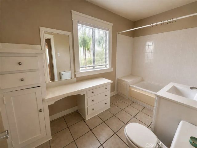 410 E Eagle Street, Long Beach, CA 90806