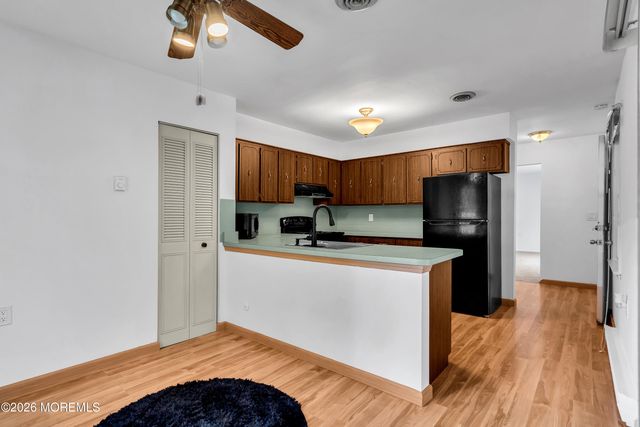 7 Dover Walk 1107, Toms River, NJ 08753