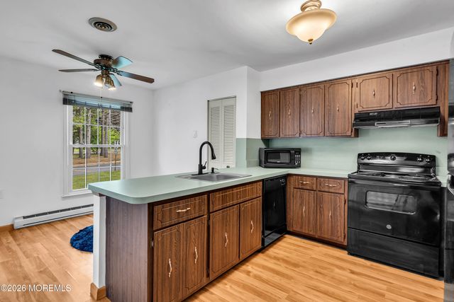 7 Dover Walk 1107, Toms River, NJ 08753