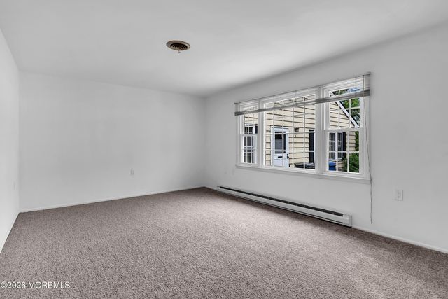 7 Dover Walk 1107, Toms River, NJ 08753
