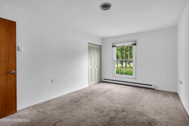 7 Dover Walk 1107, Toms River, NJ 08753
