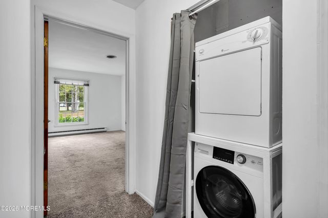 7 Dover Walk 1107, Toms River, NJ 08753