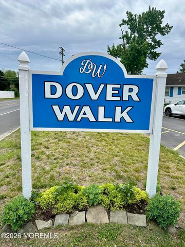 7 Dover Walk 1107, Toms River, NJ 08753