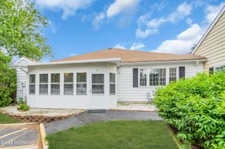 7 Dover Walk 1107, Toms River, NJ 08753