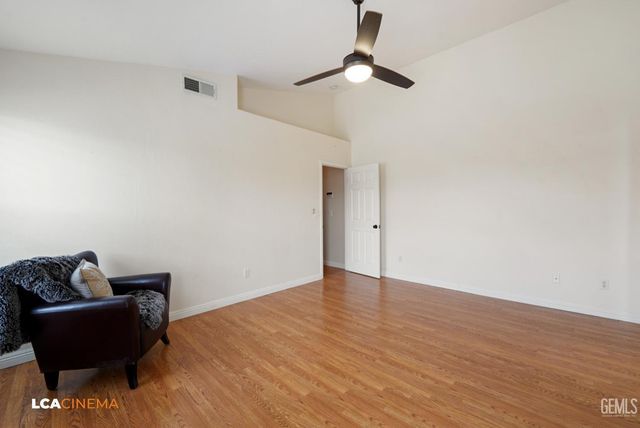 5217 Bold Venture Court, Bakersfield, CA 93312