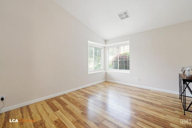 5217 Bold Venture Court, Bakersfield, CA 93312