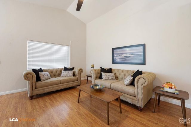 5217 Bold Venture Court, Bakersfield, CA 93312