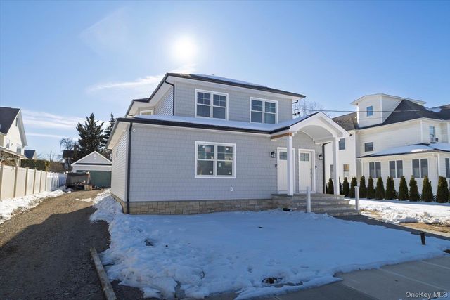 8 1st Street, Lynbrook, NY 11563