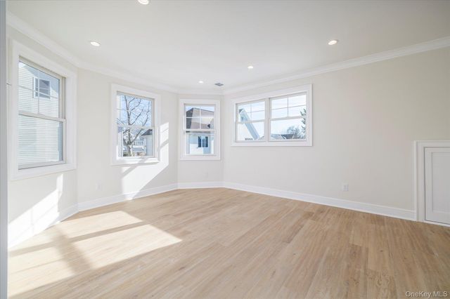 8 1st Street, Lynbrook, NY 11563