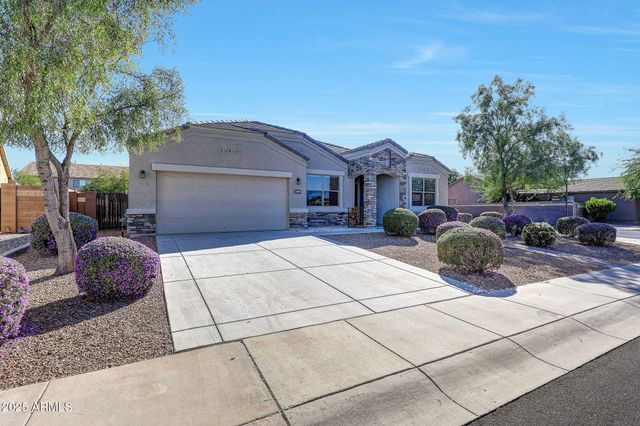 30327 W WHITTON Avenue, Buckeye, AZ 85396