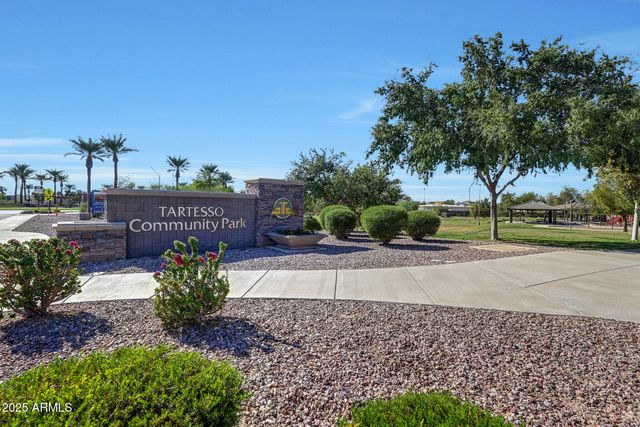 30327 W WHITTON Avenue, Buckeye, AZ 85396