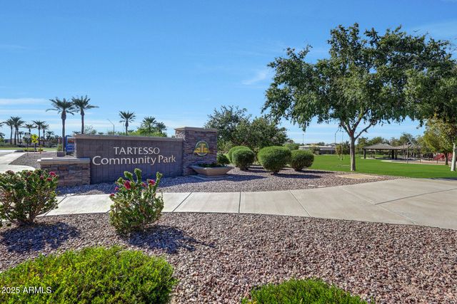 30327 W WHITTON Avenue, Buckeye, AZ 85396