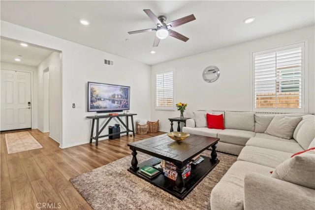 24157 Via Perla, Valencia, CA 91354