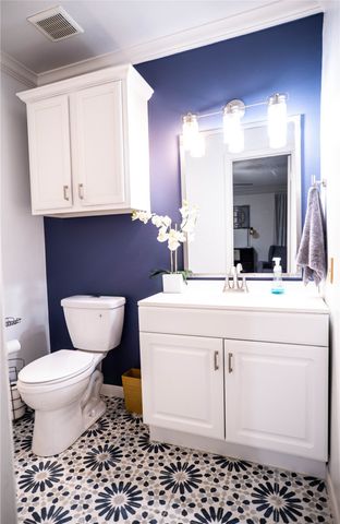 8209 Kensington Drive, Rowlett, TX 75088