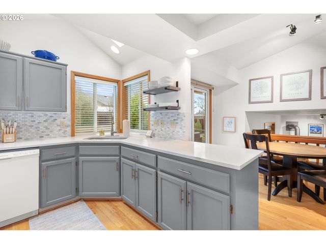 2791 Sw MYERS Dr, Gresham, OR 97080