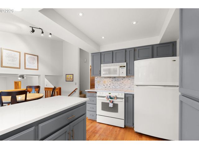 2791 Sw MYERS Dr, Gresham, OR 97080