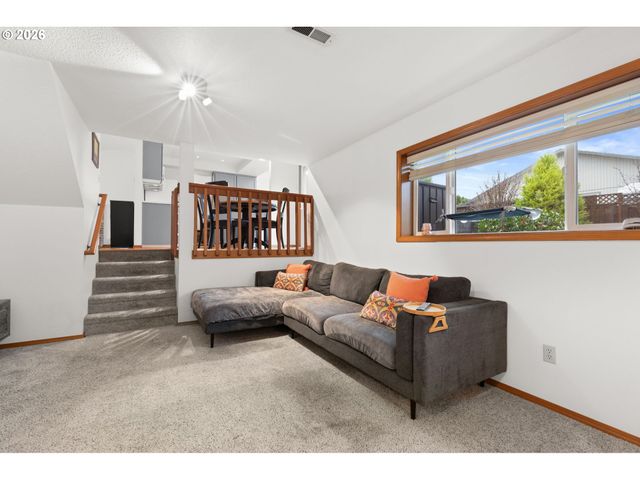 2791 Sw MYERS Dr, Gresham, OR 97080