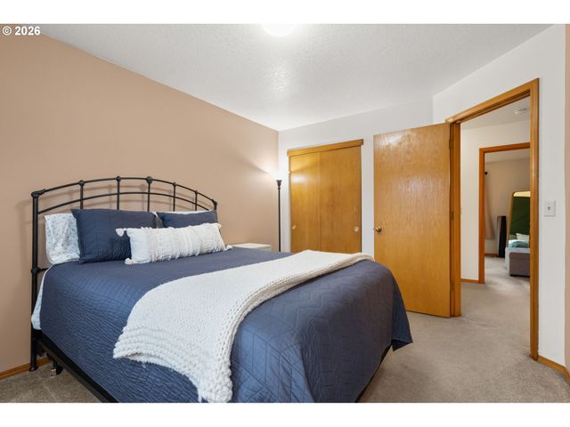 2791 Sw MYERS Dr, Gresham, OR 97080