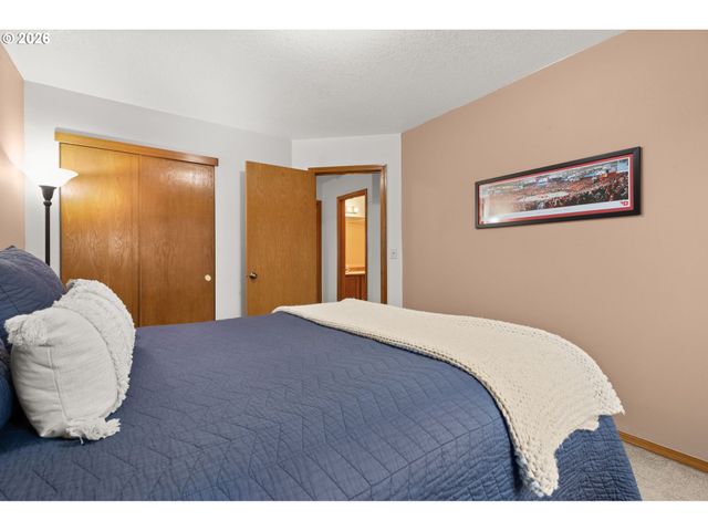 2791 Sw MYERS Dr, Gresham, OR 97080