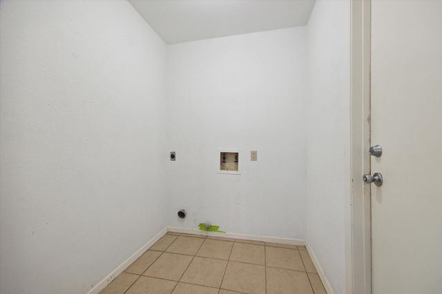 2723 N Brompton Drive, Pearland, TX 77584