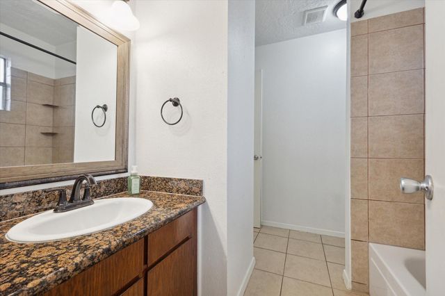 2723 N Brompton Drive, Pearland, TX 77584