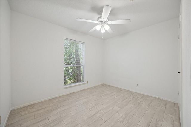 2723 N Brompton Drive, Pearland, TX 77584