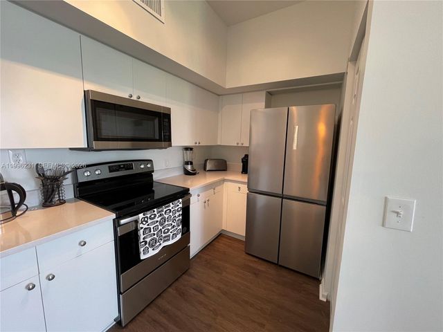 11720 Saint Andrews Pl 302, Wellington, FL 33414