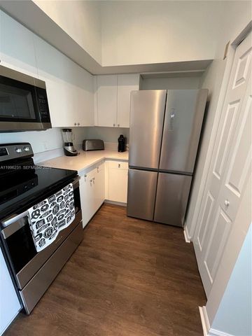 11720 Saint Andrews Pl 302, Wellington, FL 33414