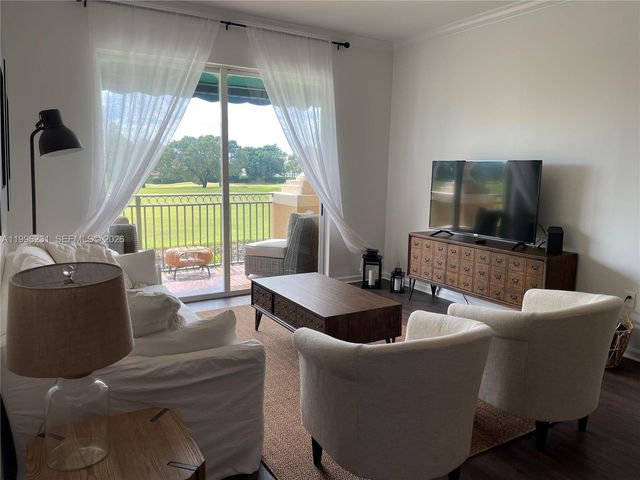 11720 Saint Andrews Pl 302, Wellington, FL 33414