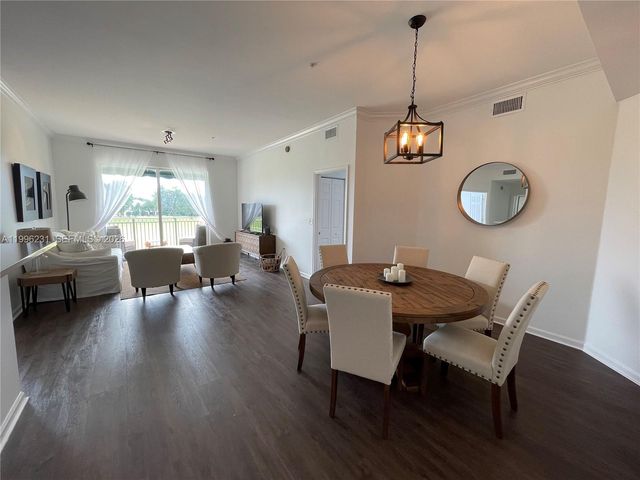 11720 Saint Andrews Pl 302, Wellington, FL 33414