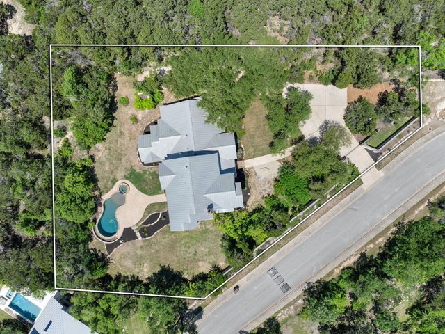 724 Stonewall Ridge LN, Austin, TX 78746