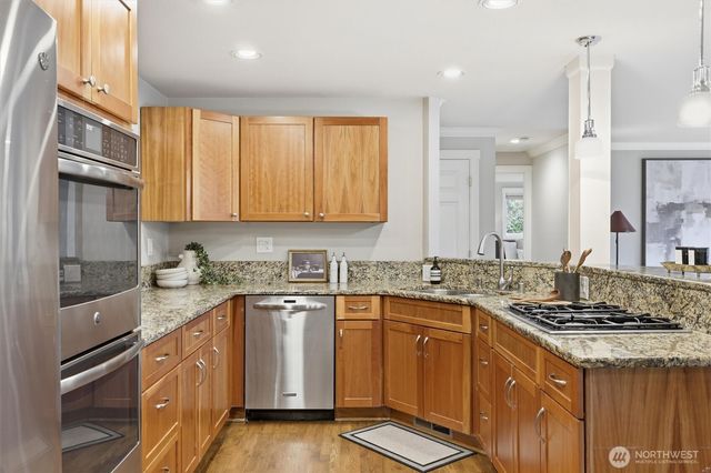 14112 W Lake Kathleen Drive SE, Renton, WA 98059