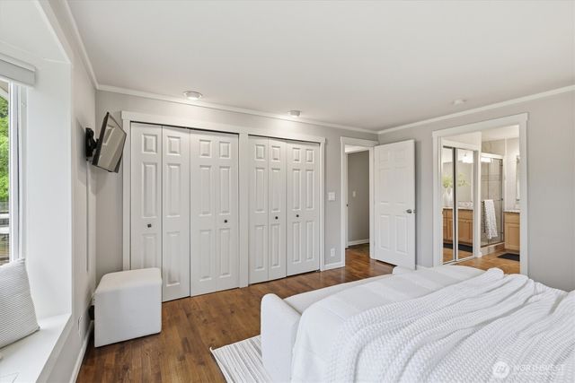 14112 W Lake Kathleen Drive SE, Renton, WA 98059