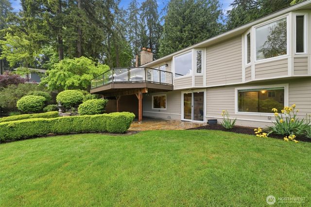 14112 W Lake Kathleen Drive SE, Renton, WA 98059