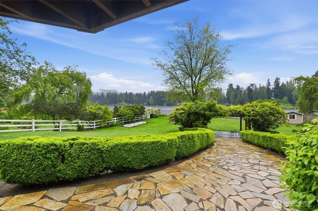 14112 W Lake Kathleen Drive SE, Renton, WA 98059