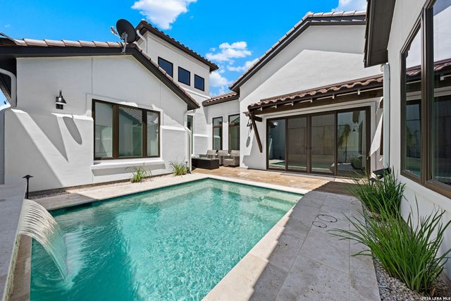 39 Dominion Heights, San Antonio, TX 78257